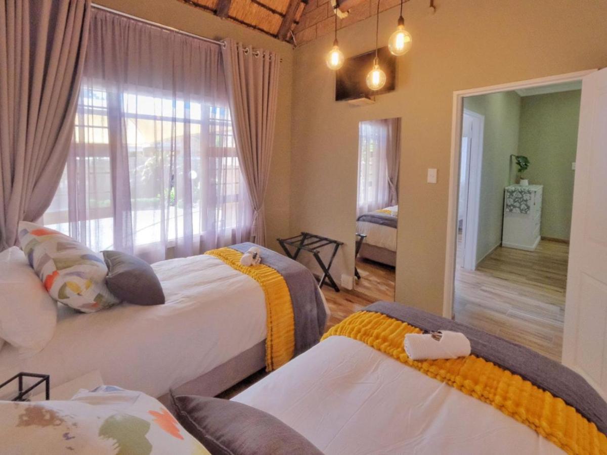 The Perfect Lodge Bethlehem Room photo